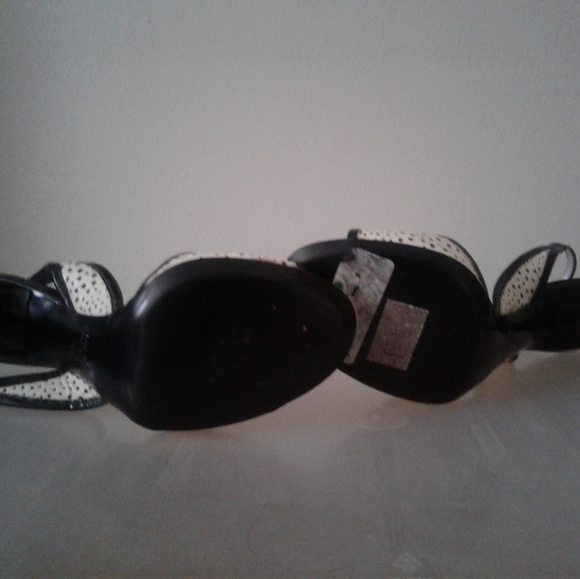 ADAMI Made In Italy Patent Leather 4" inch heels. - Picture 3 of 4